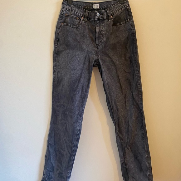 Mid-Rise Abercrombie Jeans - Picture 2 of 3